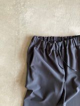 NO CONTROL AIR テーパードパンツ