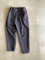 NO CONTROL AIR テーパードパンツ