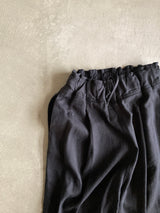FIRMUM カカトレスストレートパンツ