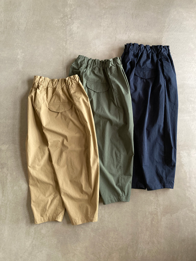 FIRMUM テーパードパンツ