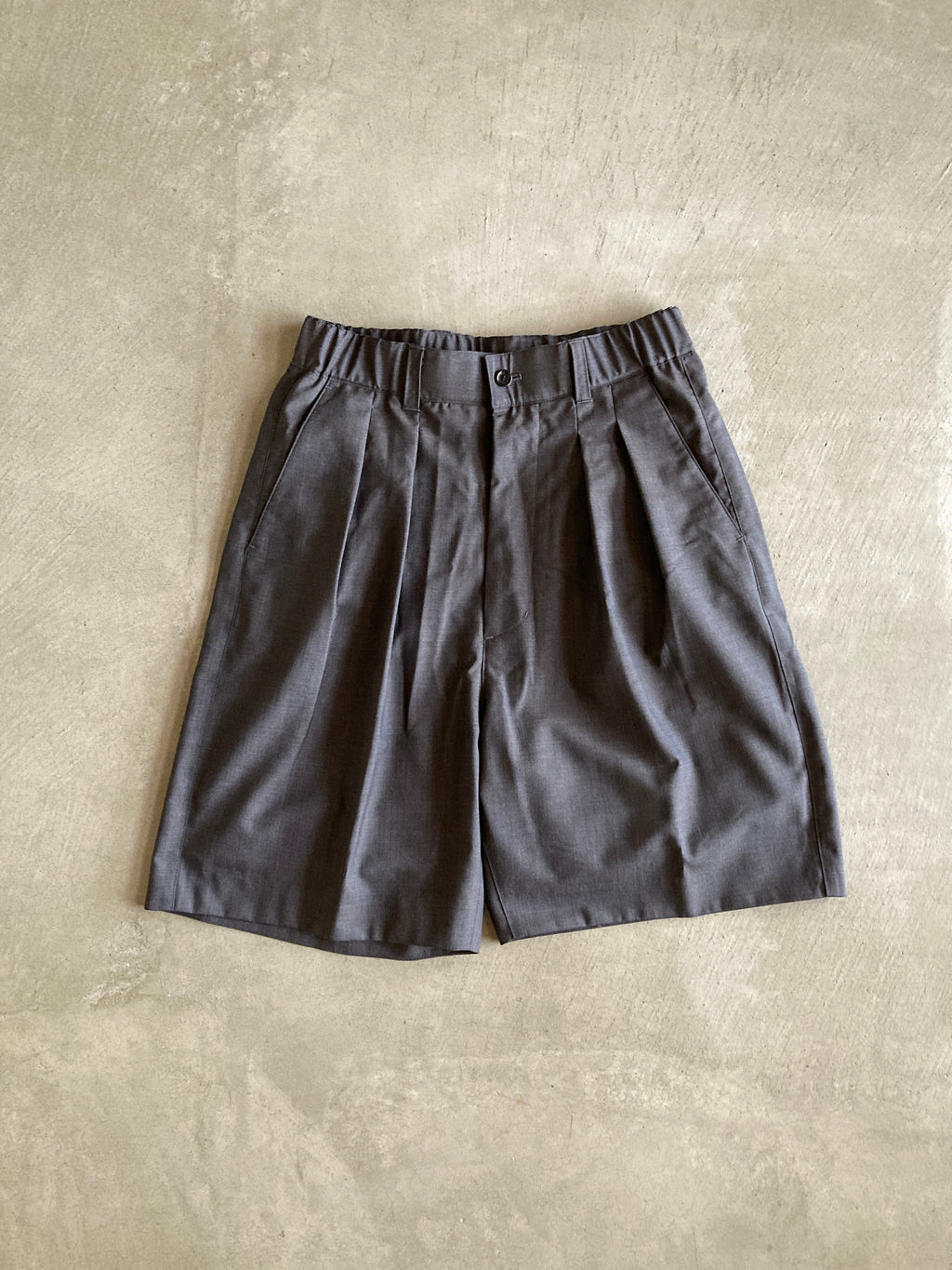 TOUJOURS 2インプリーツショーツ TOUJOURS 2インプリーツショーツ – 日々と旅 hutte