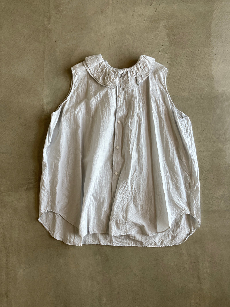 TOUJOURS ラッフルカラースリーブレスシャツ