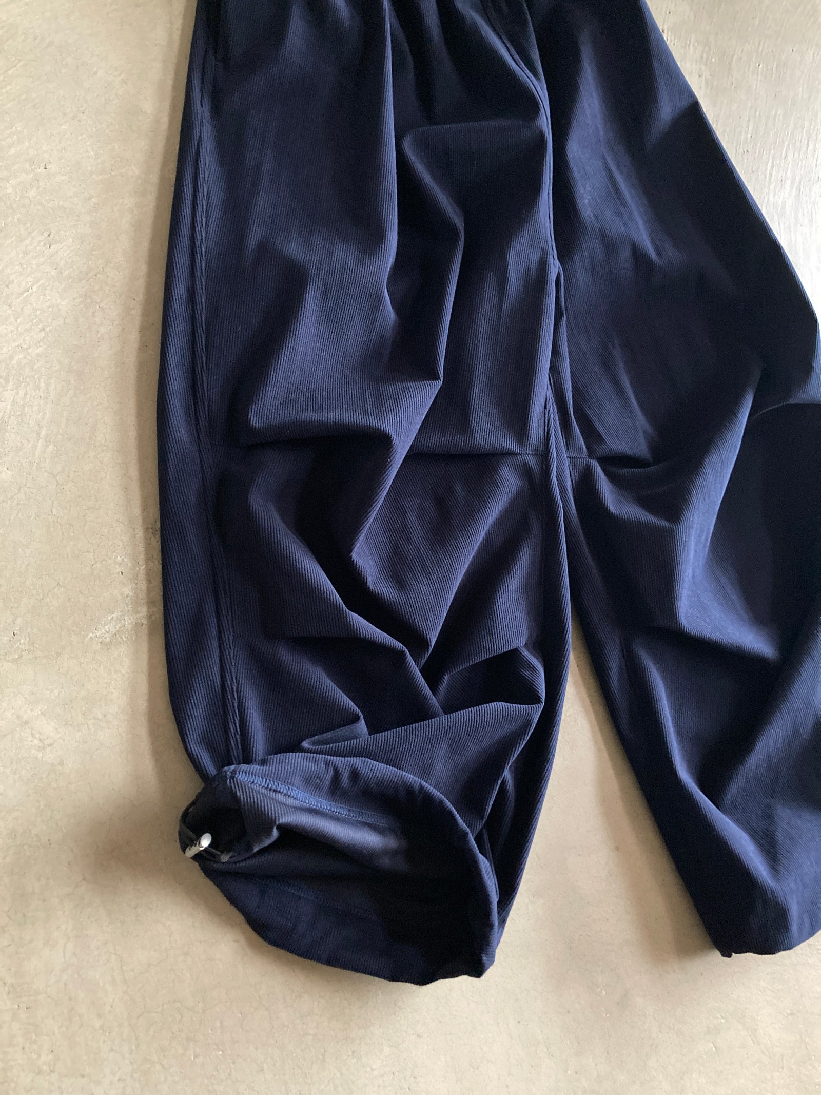 FIRMUM ギャザーパンツ – 日々と旅 hutte FIRMUM ギャザーパンツ – 日々と旅 hutte