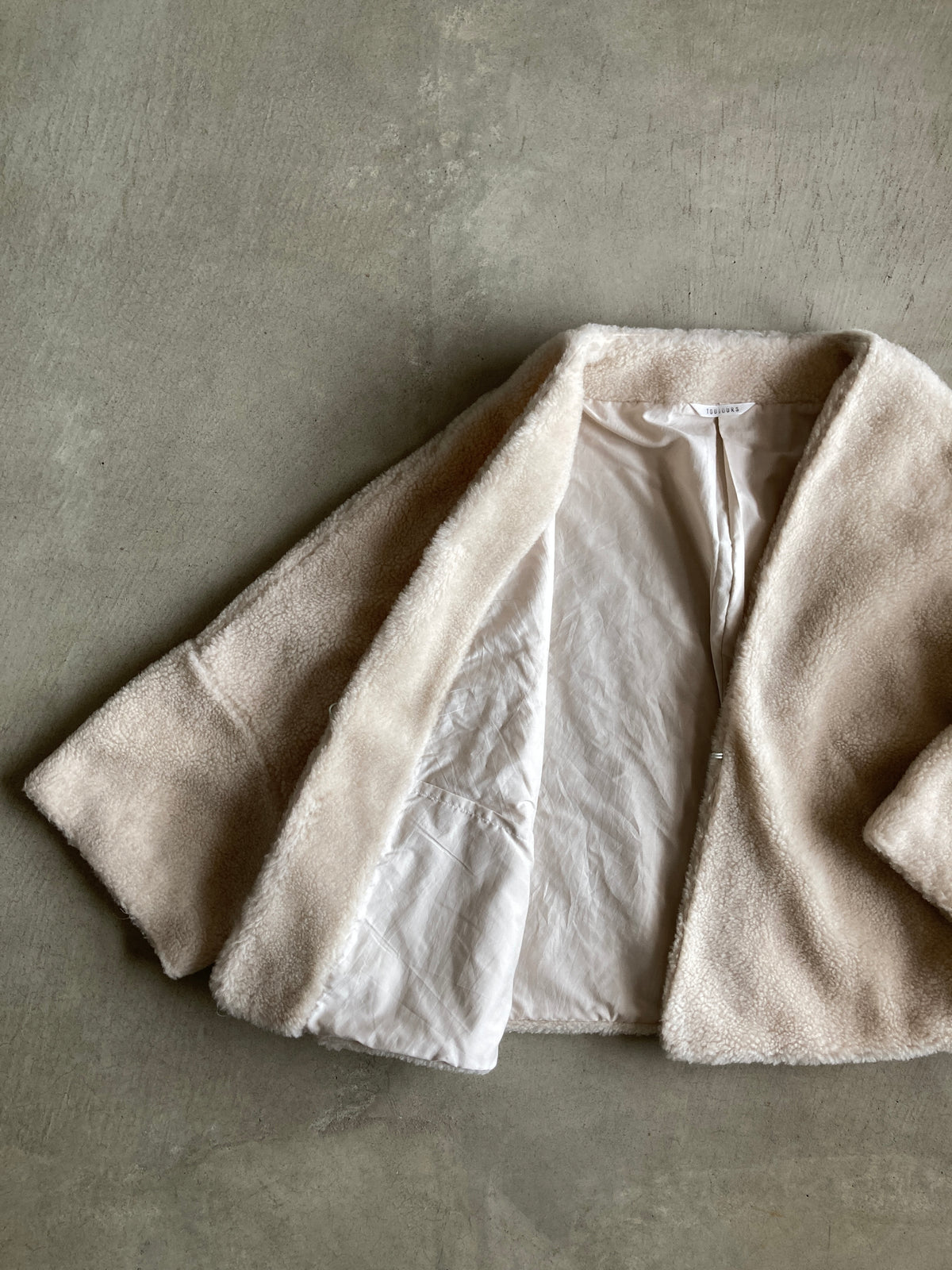 TOUJOURS – 日々と旅 hutte