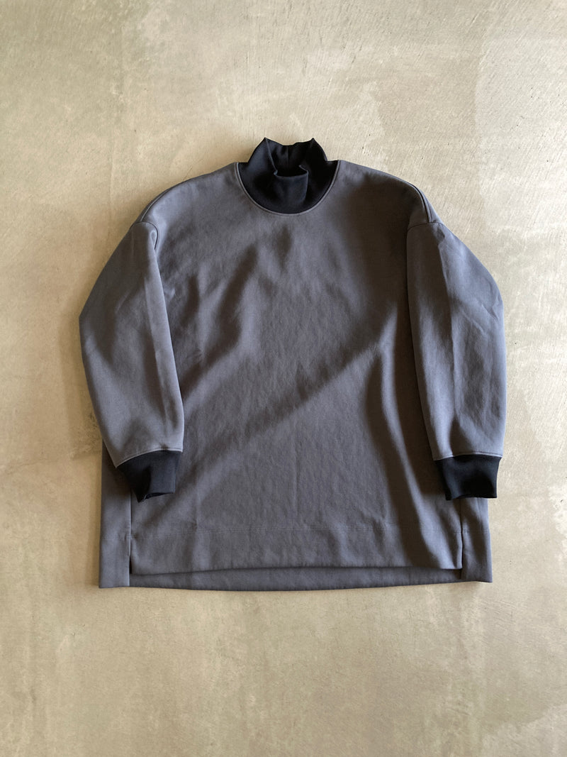 NO CONTROL AIR タートルネックプルオーバー